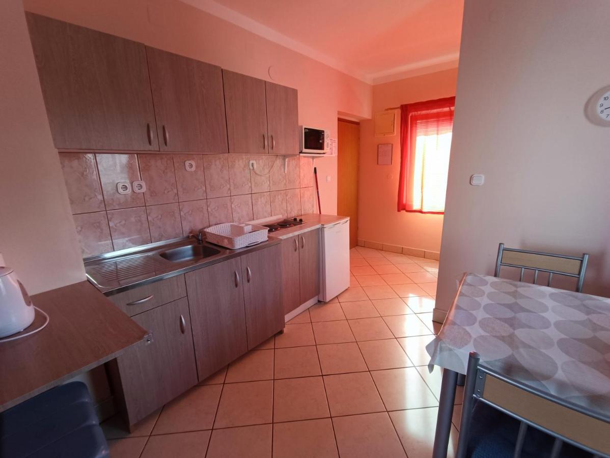 Studio Apartmani Zoric シロ エクステリア 写真